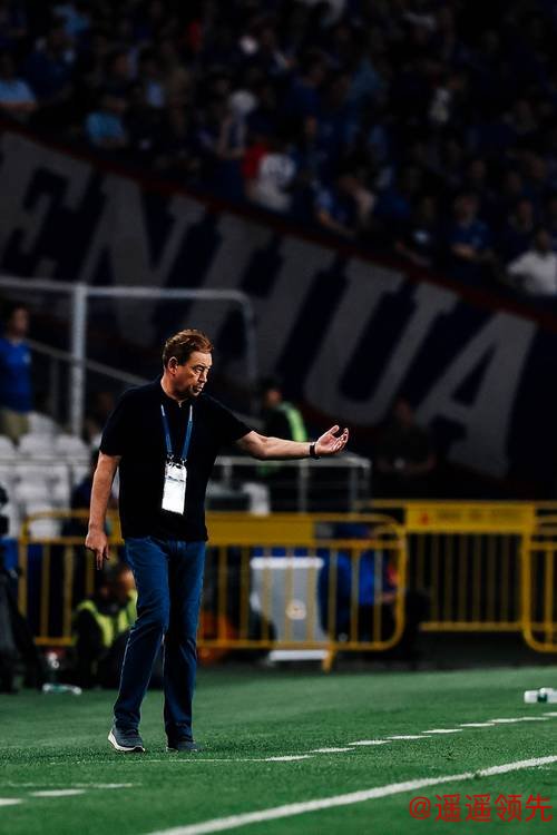 新民体育丨斯卢茨基终于要“变”了？